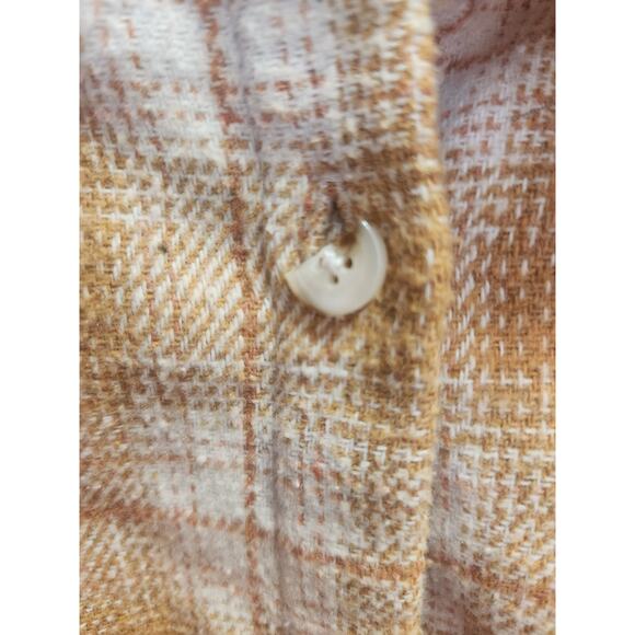 CHIC SOUL Shacket size 1X mustard plaid - Picture 7 of 7